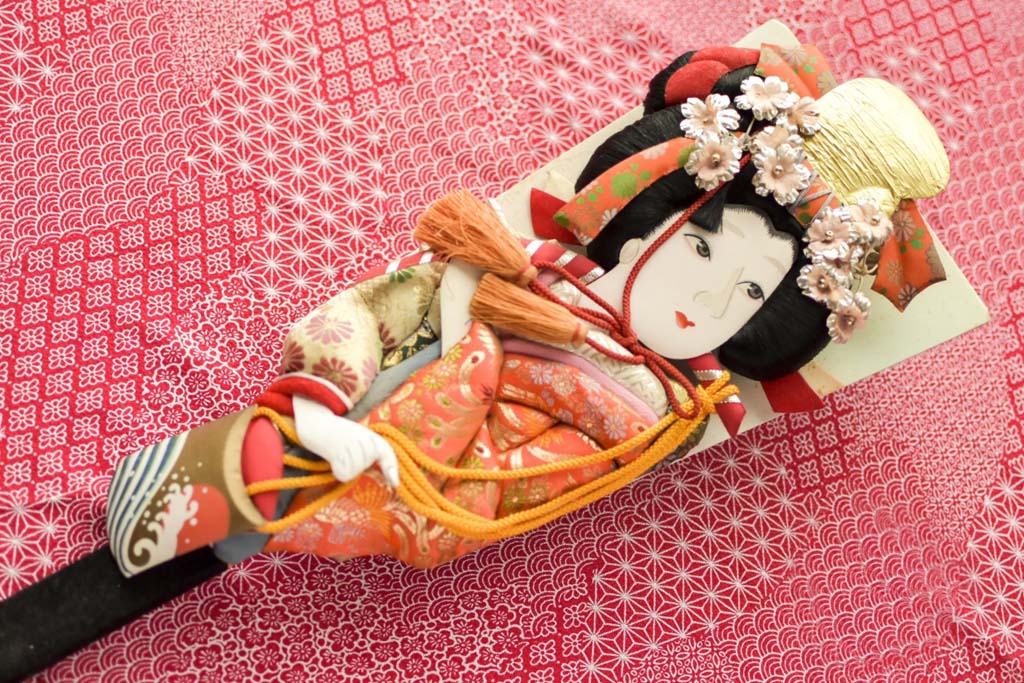 初正月に羽子板はいらない?なぜ羽子板を贈るの?