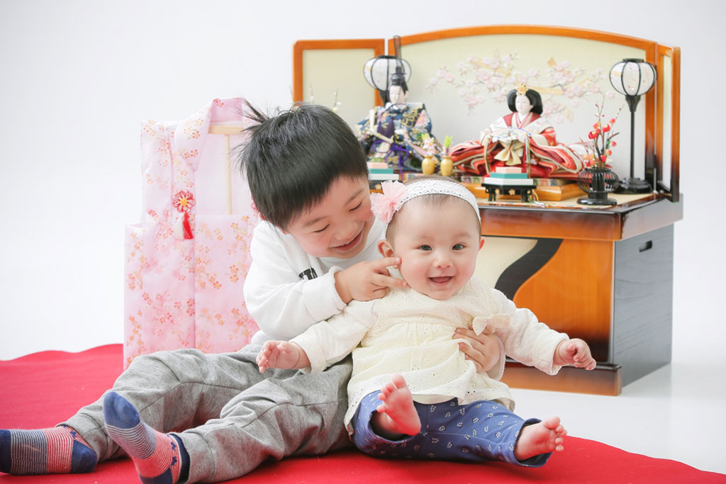 今どきの雛人形は「コンパクト」が主流