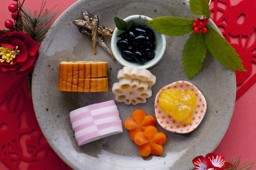 ワンプレートおせちを美しく盛り付けるコツ:あしらいでもっと華やかに