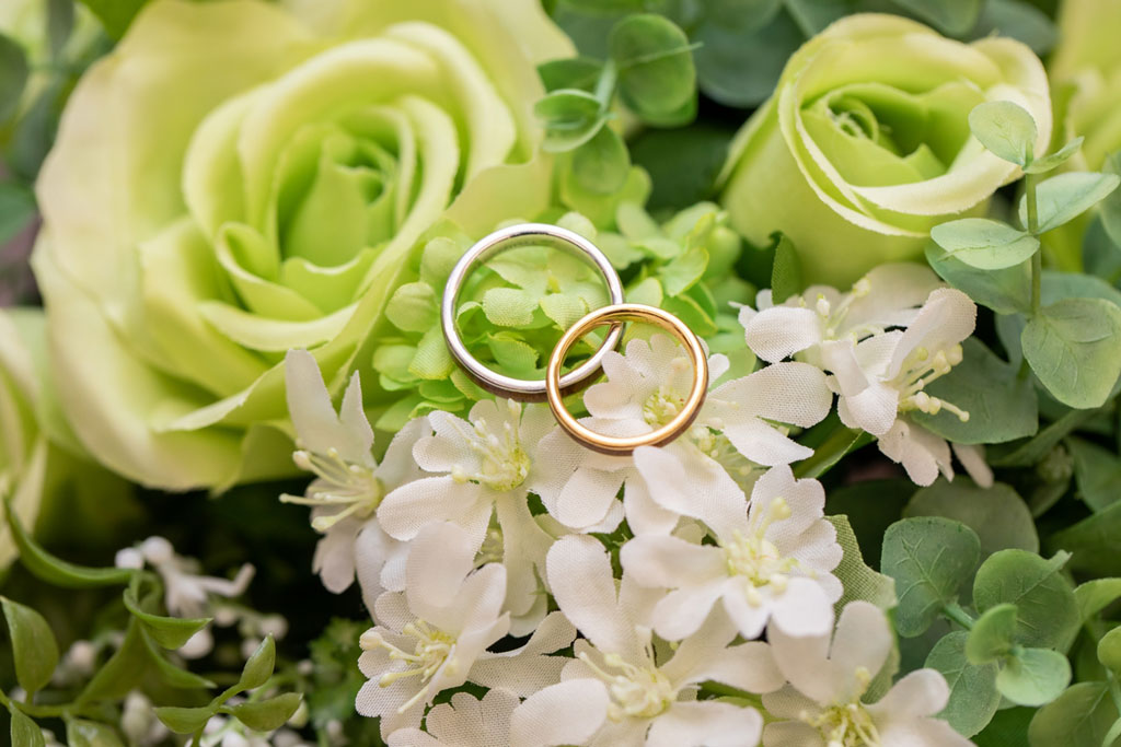 結婚記念日に妻へなにを贈る?人気プレゼント&感謝の気持ちが伝わる選び方おすすめ
