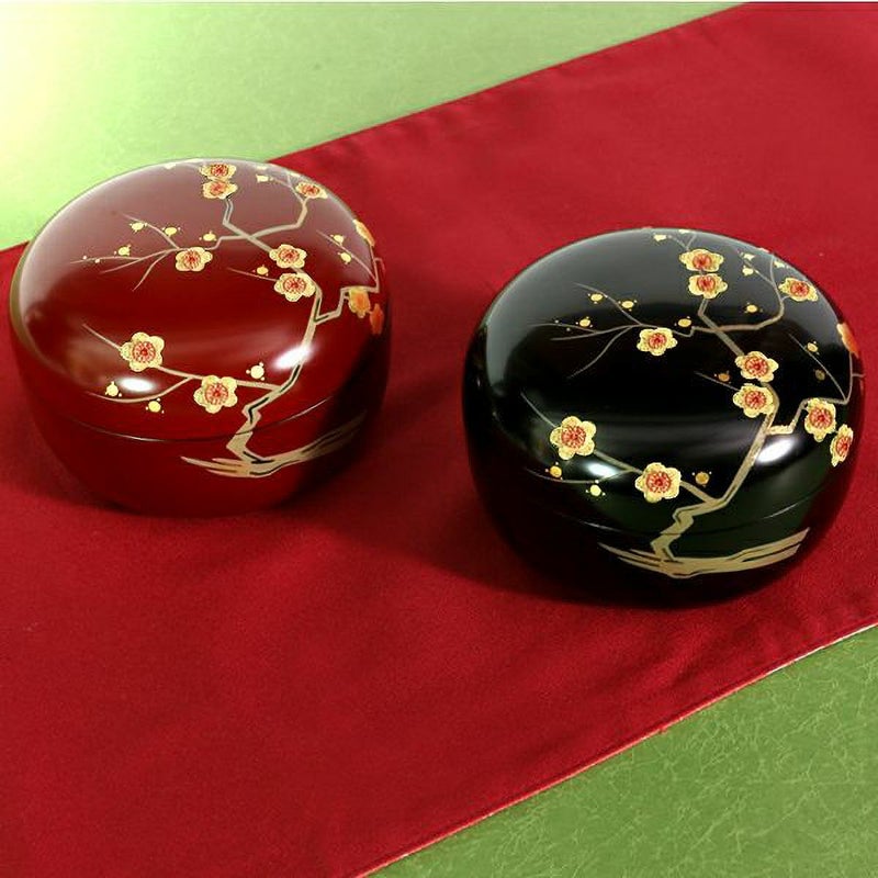 宮内庁御用達 漆器 山田平安堂】丸菓子器 枝梅蒔絵 | 漆器 山田平安堂 